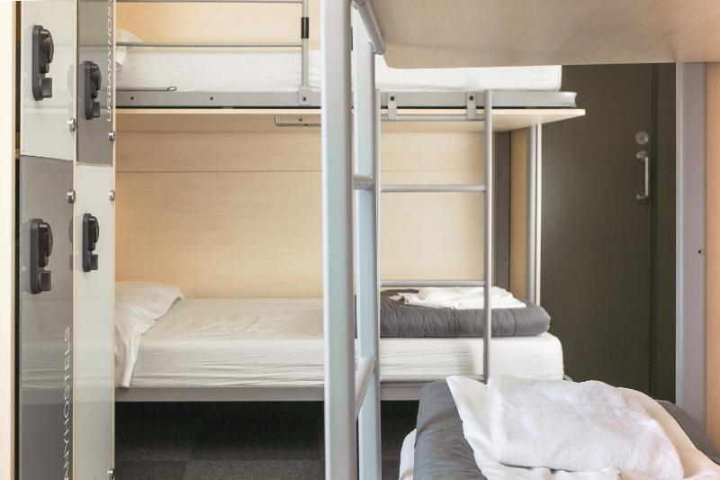 Quadruple Room with Private Bathroom image 4