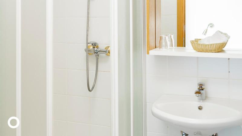 Standard Double or Twin Room image 1