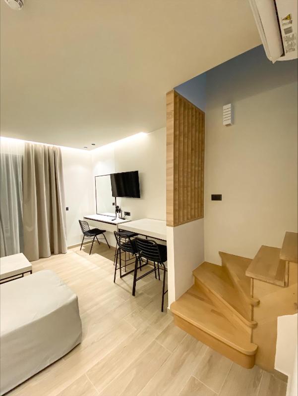 Barbie Hotel Apartments - image 12