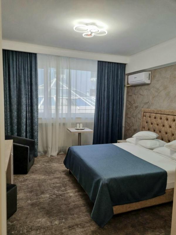 Single Room image 3