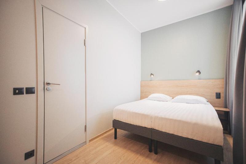 Small Double or Twin Room image 3