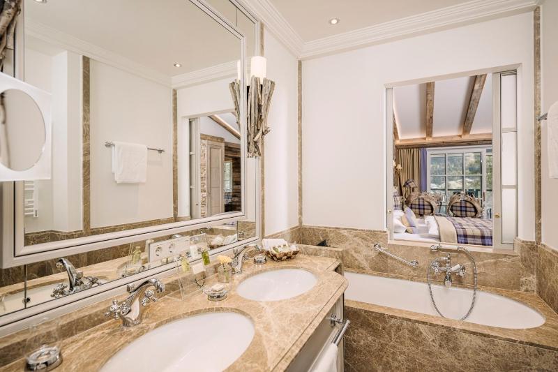 Premium Suite image 2
