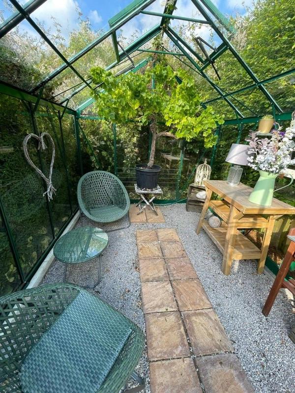 Shelley Cottage - image 13