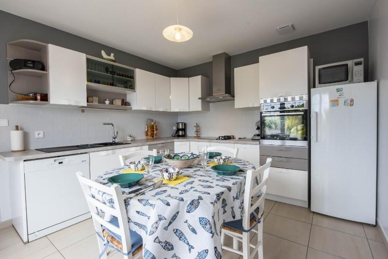 Maison pour 6 entre Marais salants et plages - image 13