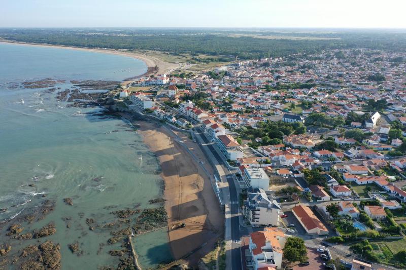 Maison pour 6 entre Marais salants et plages - image 11