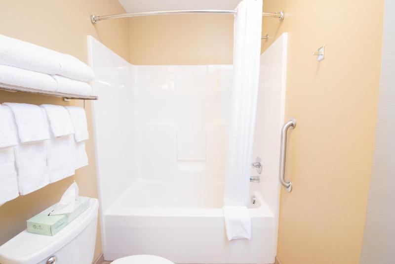 Studio Queen Suite image 2