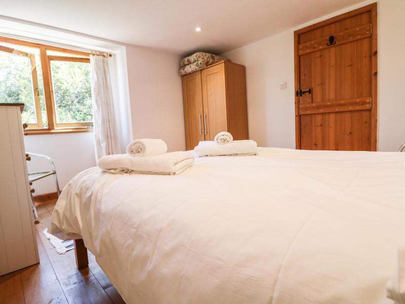 Lower Rissick Cottage - image 12