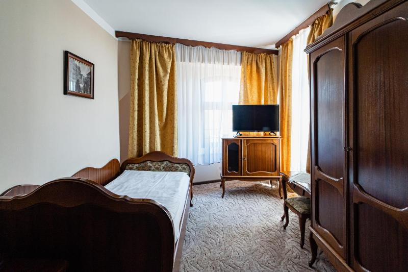 Single Room image 3