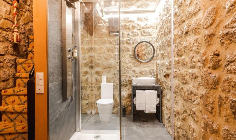 Special Suite image 4