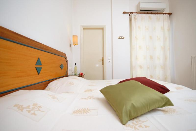 Double or Twin Room image 3