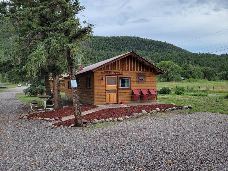 Two-Bedroom Chalet - Pet Friendly image 4