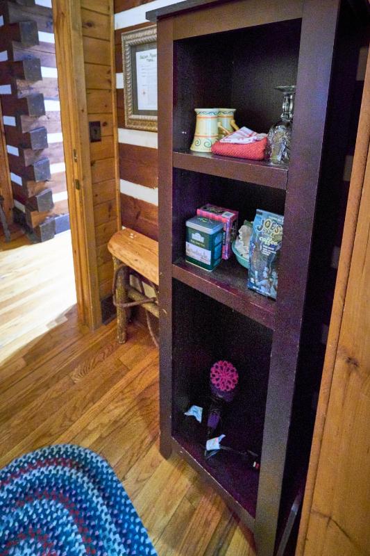 Queen Room image 4