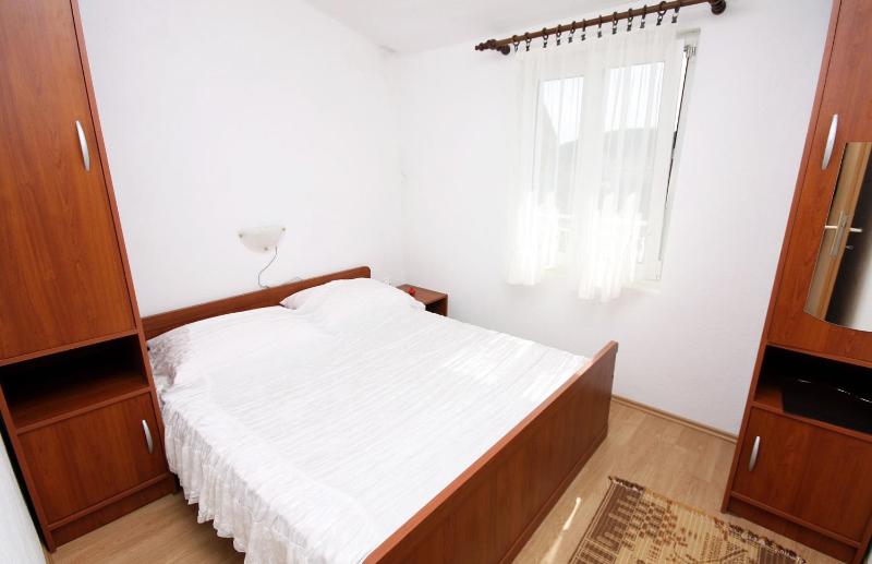 Apartments with a parking space Rogoznica - 4865 - image 30