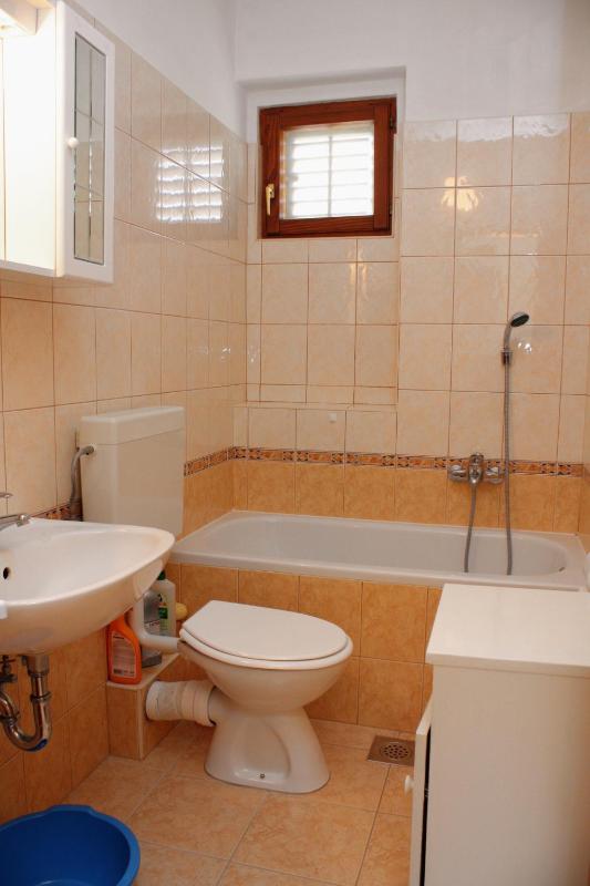 Apartments with parking space Palit Rab - 4957 - image 3