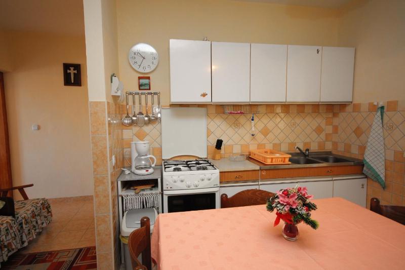 Apartments with parking space Palit Rab - 4957 - image 11