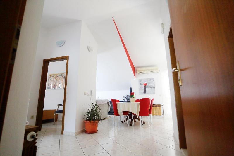 Apartments with a parking space Podstrana Split - 11363 - image 17
