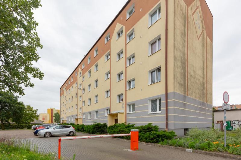 Two-Bedroom Apartament Gdansk 650 m Brzeźno Beach by Noclegi Renters - image 16