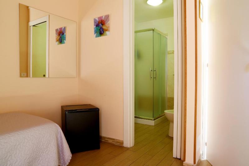 Triple Room with City View image 2