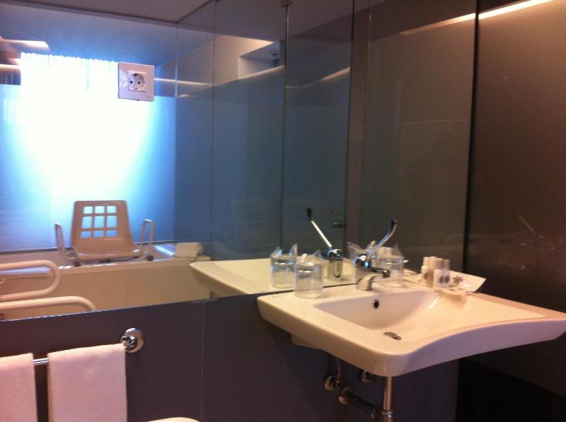 Suite - Disability Access image 3
