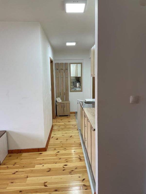 One-Bedroom Apartment image 2