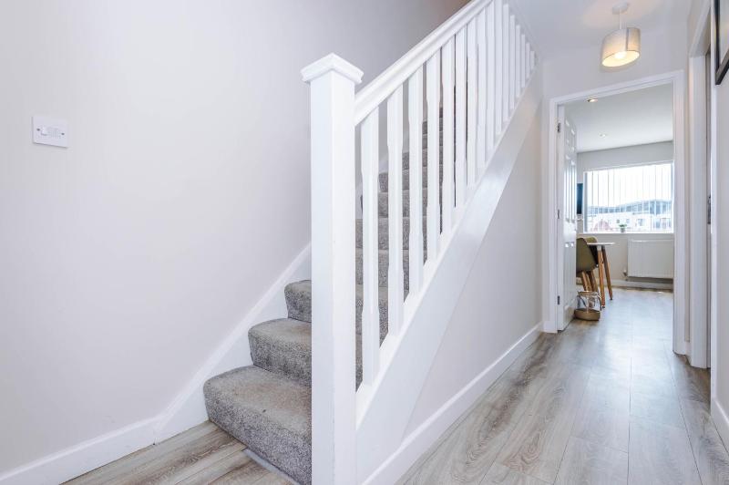 Hidden Gem within Central Chester - Great Location - image 7