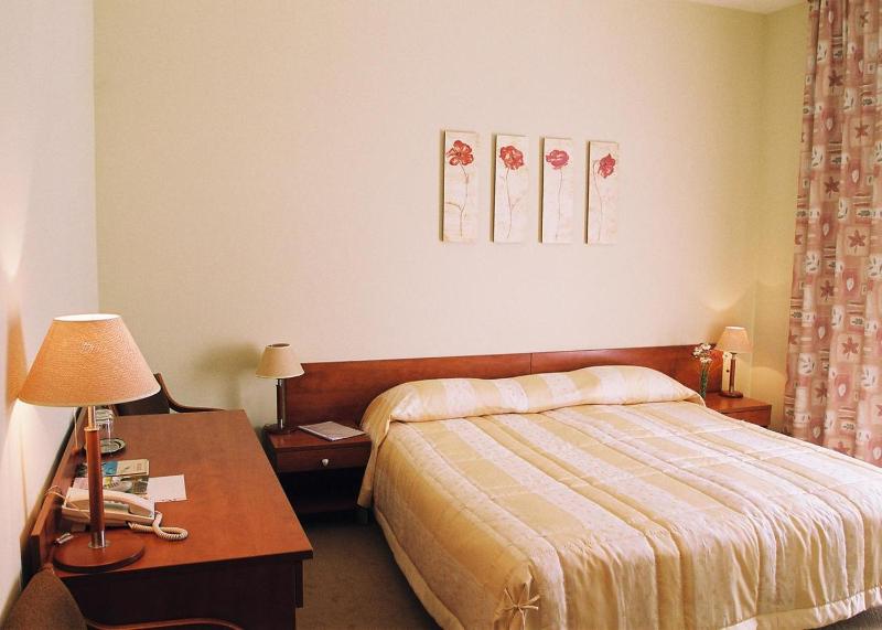 Comfort Single Room image 4