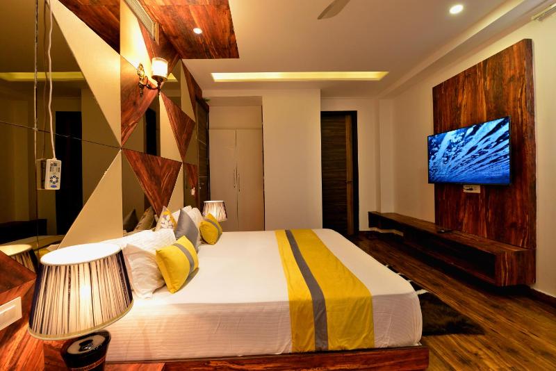 Hotel The Yellow - image 15