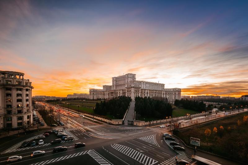Sunsets at the Palace Images