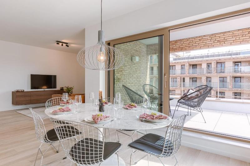Beautifully decorated apartment with sunny terrace Images