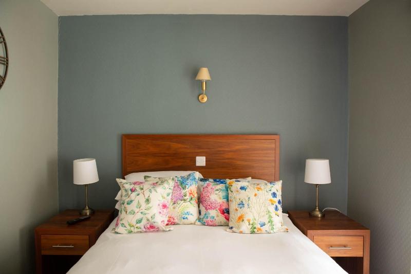 Deluxe Double Room image 1
