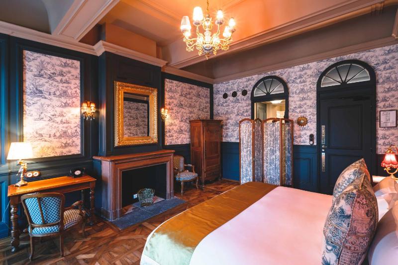 Prestige King Room image 3