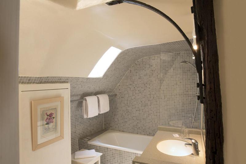 Superior Double Room image 2