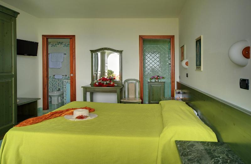 Studio with Sea View (2 Adults) image 1