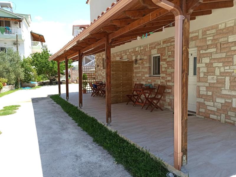 Yard Apartments - by Hotel Ronaldo - image 16