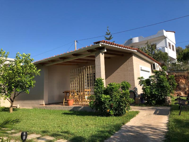 Yard Apartments - by Hotel Ronaldo - image 8