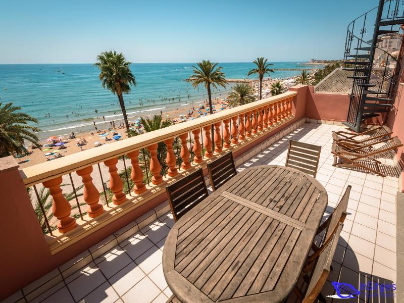 InSitges Ribera's Beach - image 19