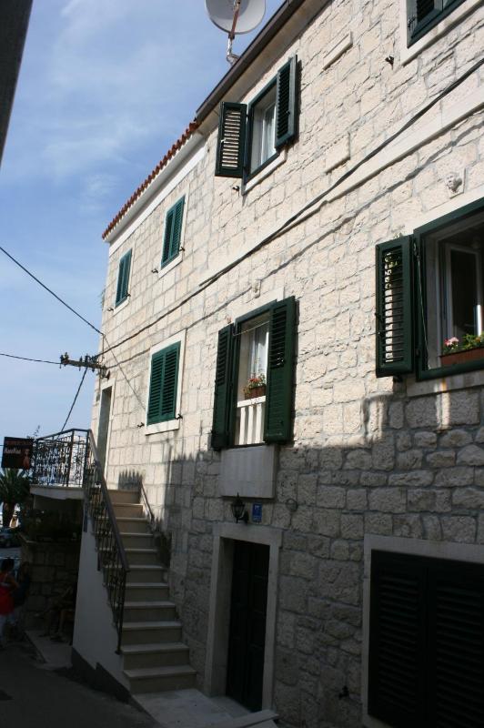 Apartments by the sea Baska Voda Makarska - 6703 - image 20