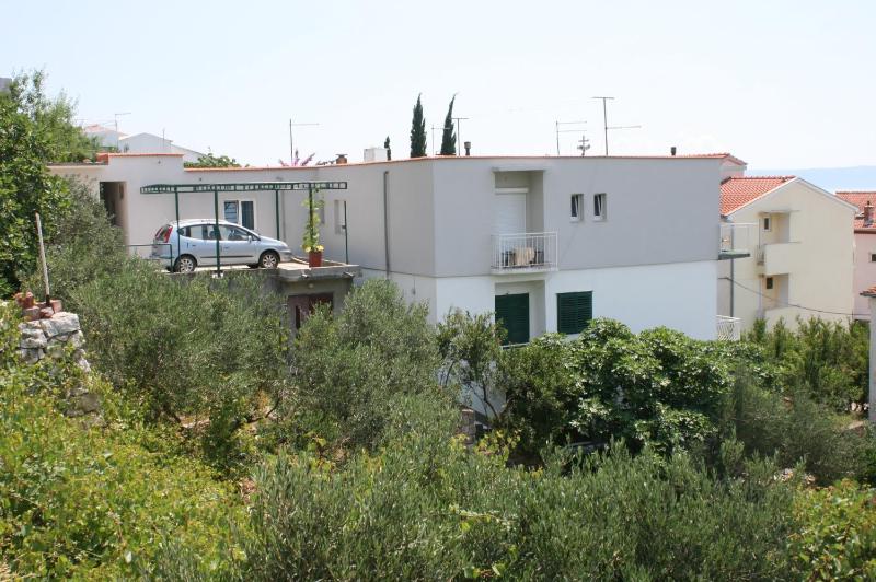 Apartments with a parking space Podgora Makarska - 6645 - image 3