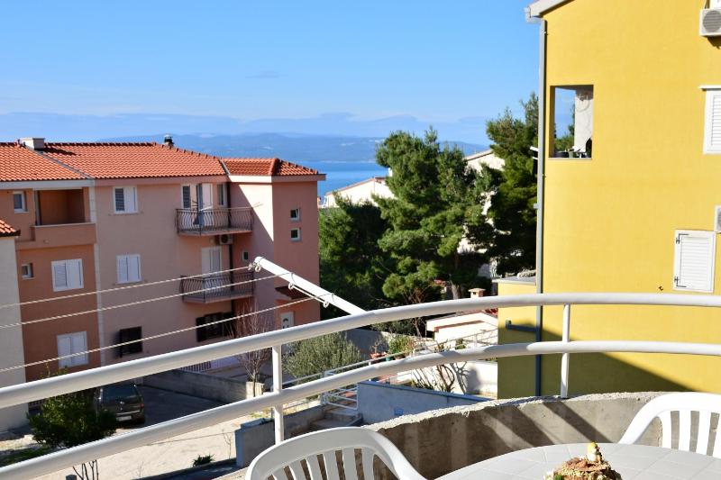 Apartments with a parking space Makarska - 6720 - image 11