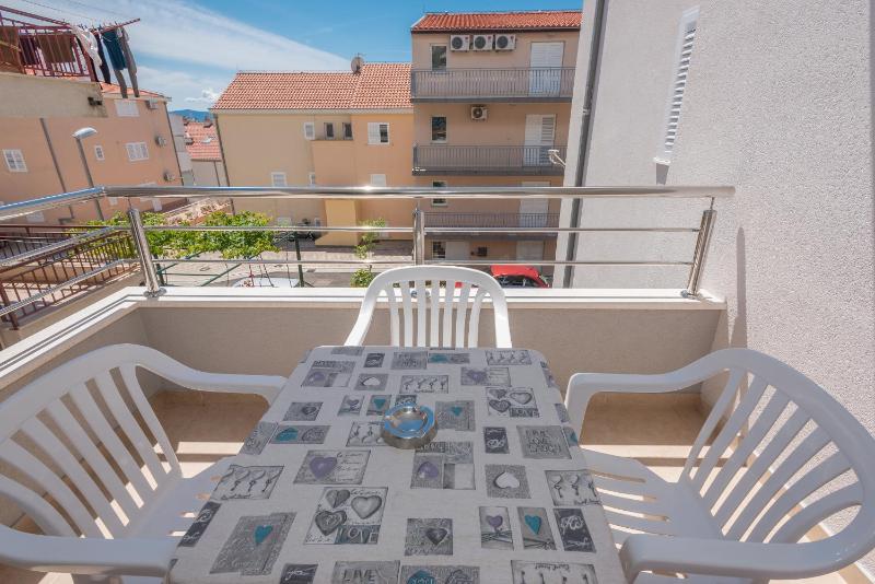 Apartments with a parking space Makarska - 6720 - image 17