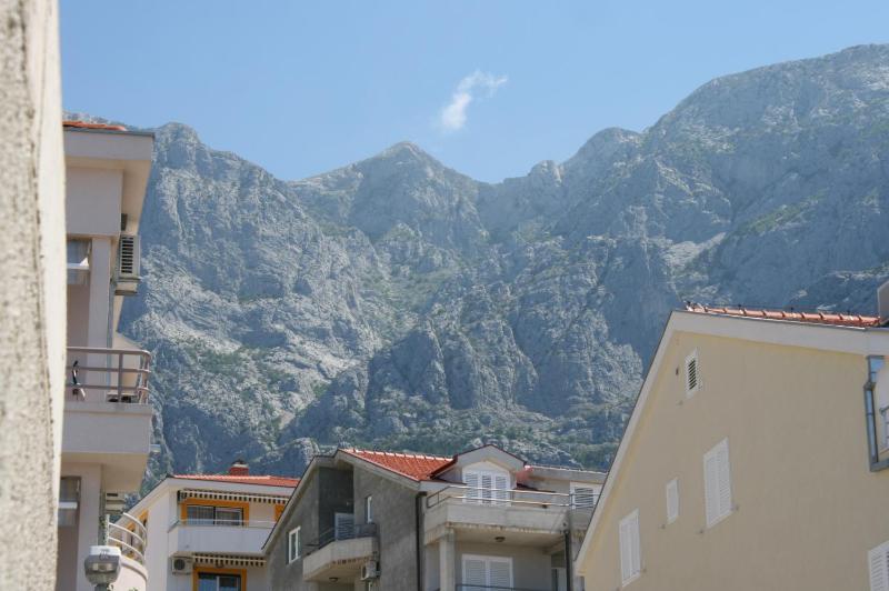 Apartments with a parking space Makarska - 6720 - image 30