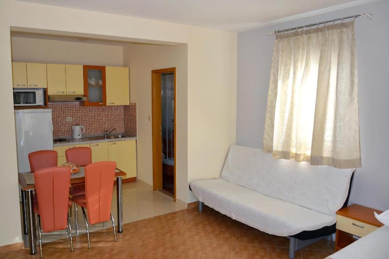 Apartments with a parking space Makarska - 6720 - image 38