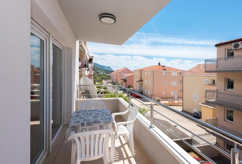 Apartments with a parking space Makarska - 6720 - image 41