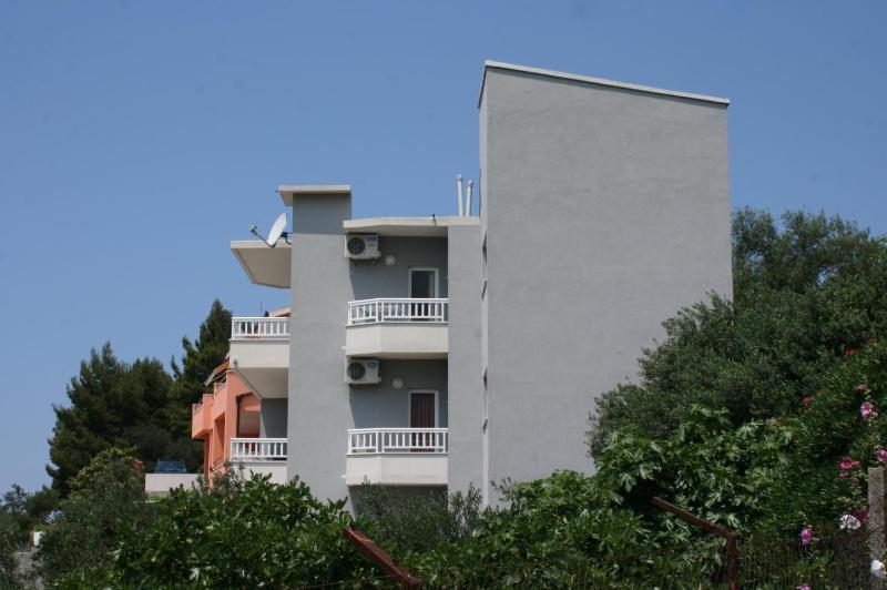 Apartments with a parking space Makarska - 6641 - image 46