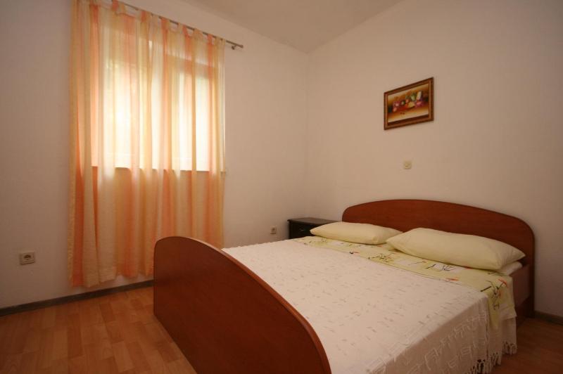 Apartments with a parking space Makarska - 6641 - image 10