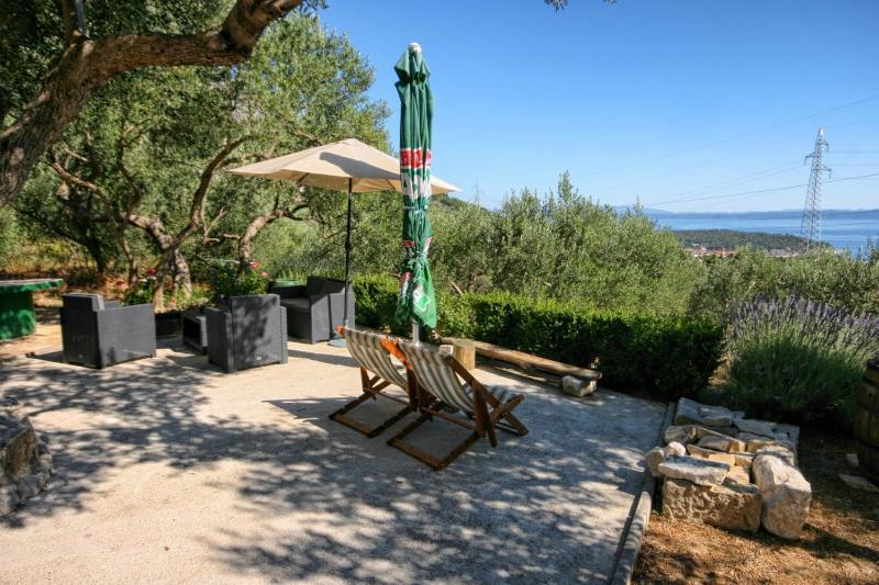 Holiday house with a parking space Makarska - 6770 - image 4