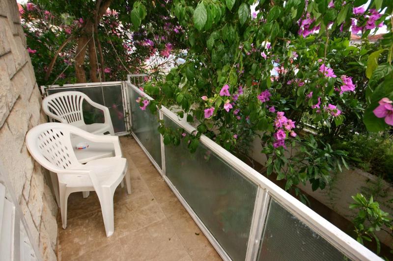 Apartments and rooms with parking space Makarska - 6644 - image 10