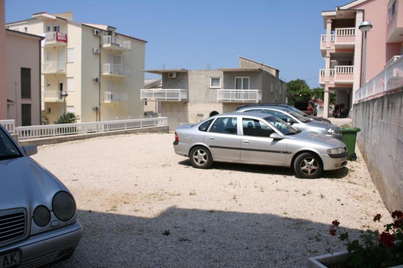 Apartments with a parking space Makarska - 6640 - image 13
