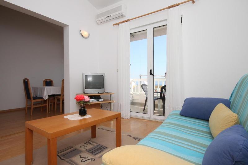 Apartments with a parking space Makarska - 6640 - image 47