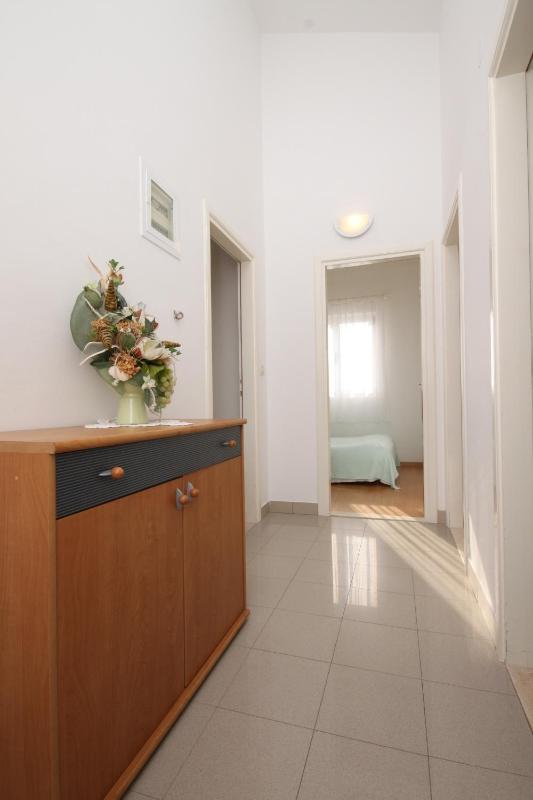 Apartments with a parking space Makarska - 6640 - image 46